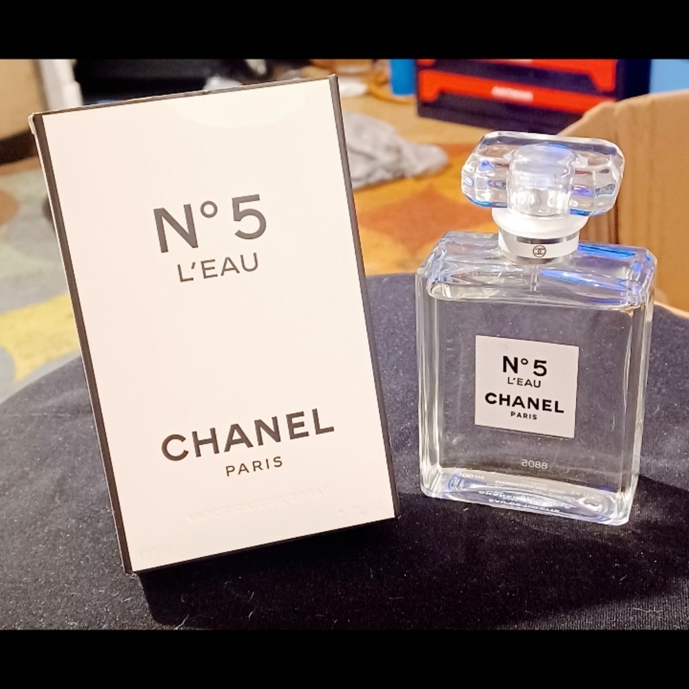 Chanel No. 5 L'Eau Perfume